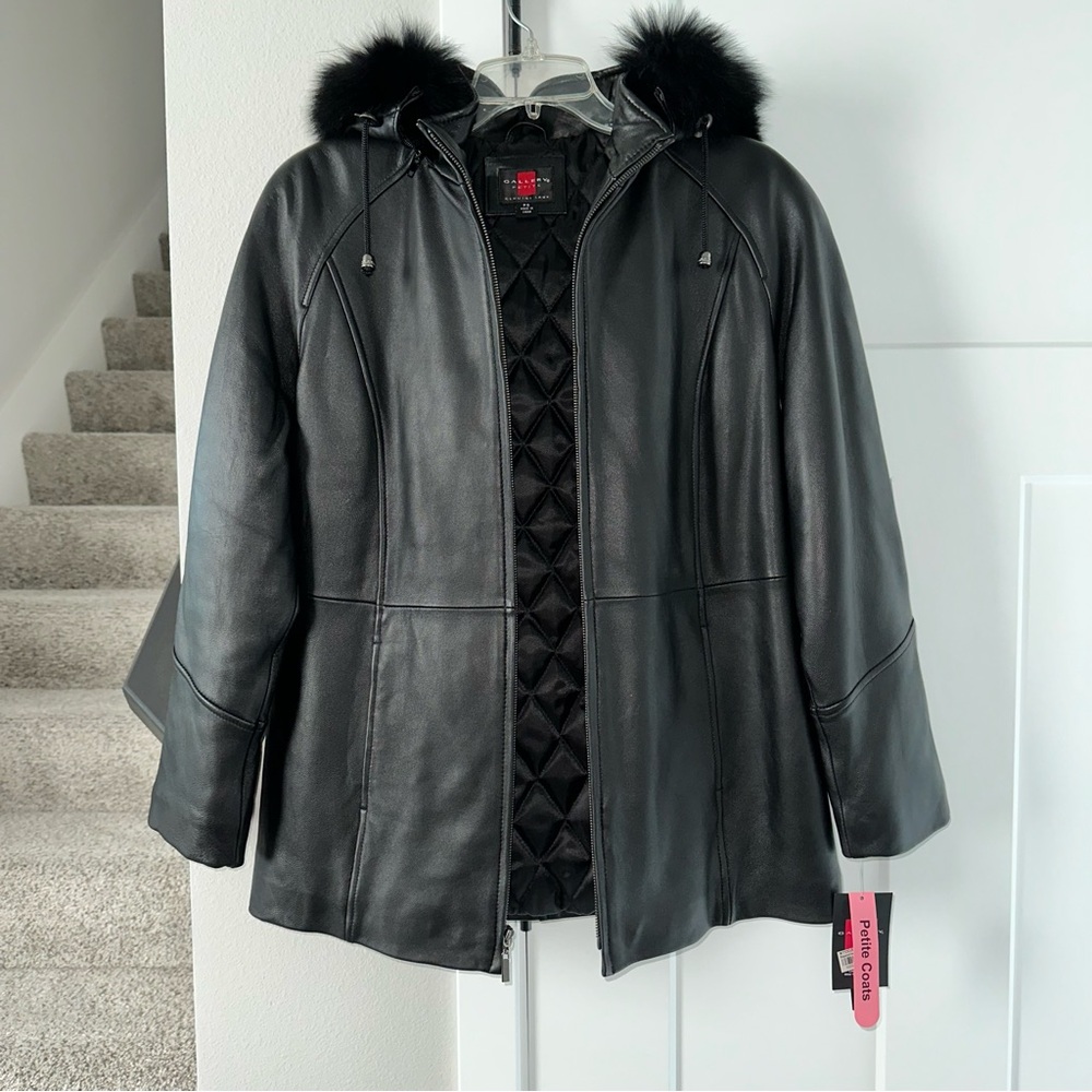 NWT Black Genuine Lambskin Leather Women's Jacket Coat  with Faux Fur Trim. PS